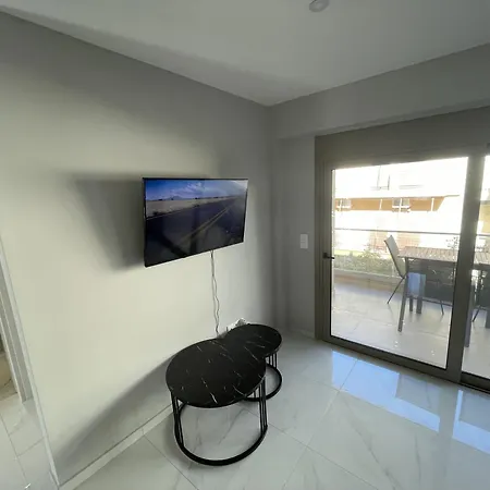 Poseidonos, Two Bedrooms, Damaskinou アパート ルートラキ